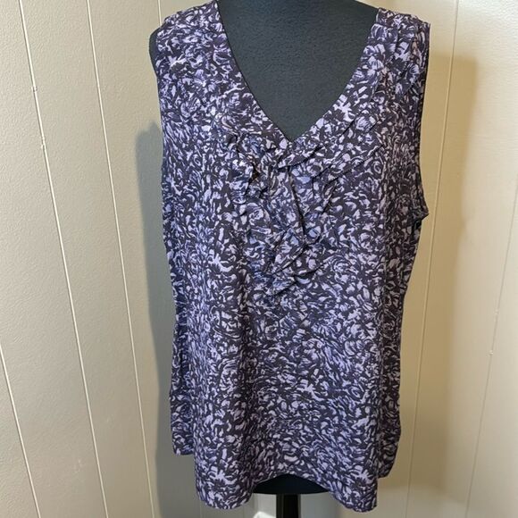 Halogen shades of navy & blue print V neck ruffle neckline 100% silk top. XL. - Picture 1 of 8
